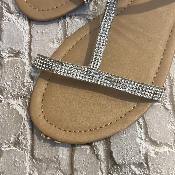 Spring ladies size 10 sandals - Picture 2 of 5